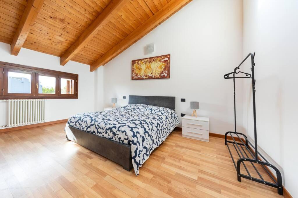 Appartamento Unico A Bologna Con 3 Camere E Parcheggio Gratuito Exterior photo