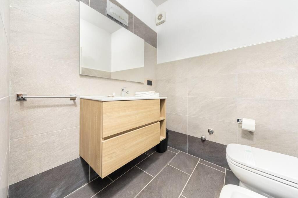 Appartamento Unico A Bologna Con 3 Camere E Parcheggio Gratuito Exterior photo